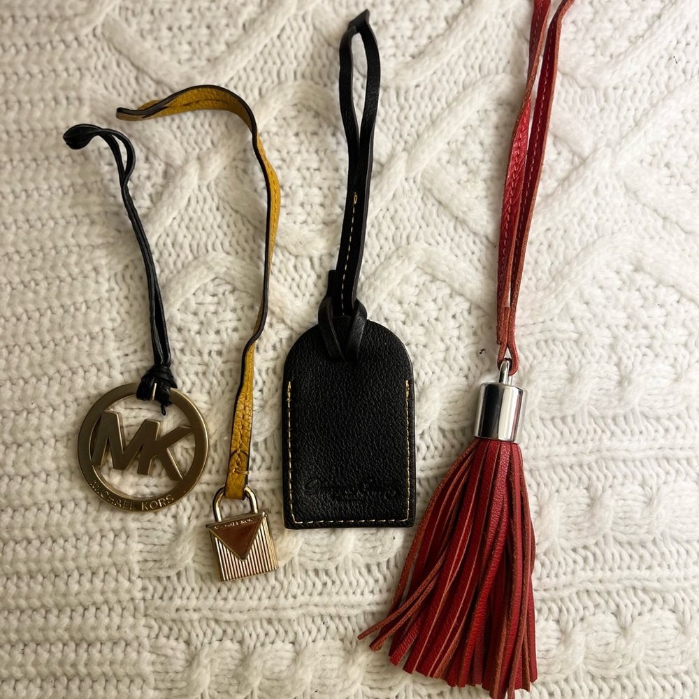 Michael Kors and Dooney & Bourke Tag Replacement Lot 💛 🏷️ 4 Pieces